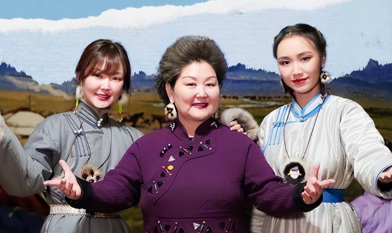 吉祥三宝:温馨的一家人却并非真正的一家人,如今还天人永隔_布仁巴雅