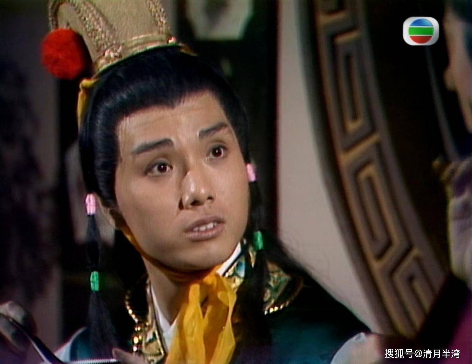 有人仿佛翩翩贵公子走出来,有人贼眉鼠眼色眯眯_红楼梦_伍卫国_林黛玉