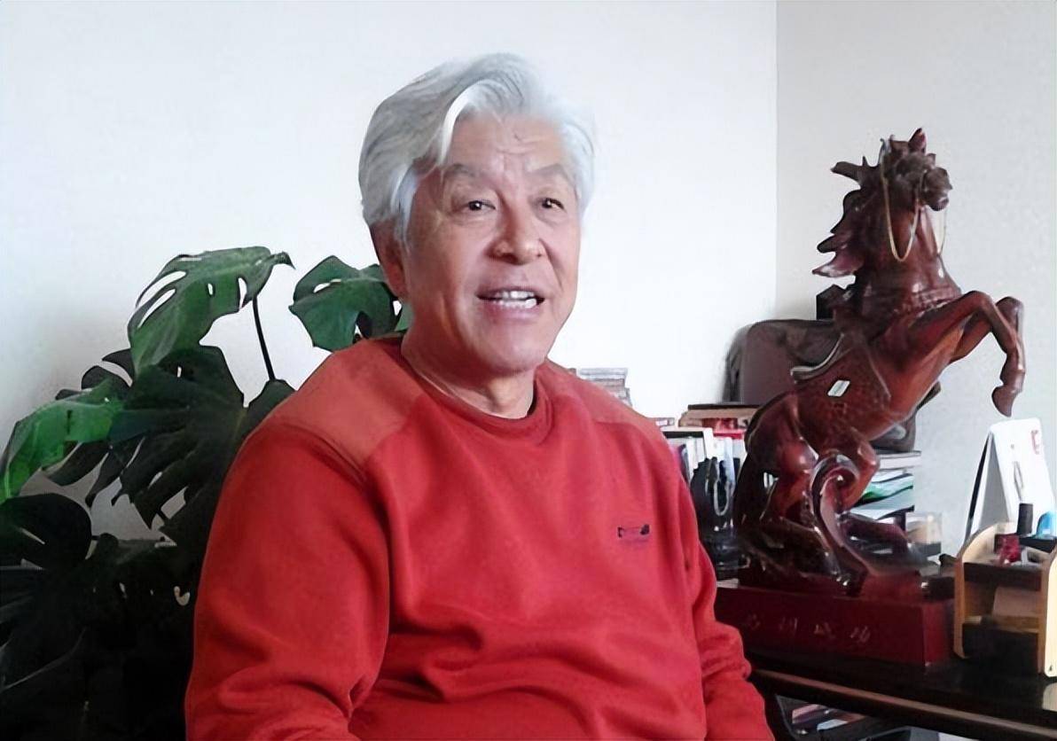 被家庭拖累,妻子瘫痪儿女啃老,77岁仍不敢休息_张宏杰_温振英_向张洪