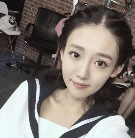 "绿地事件"中,女主角"很蠢"吗?_张雨婷_高管_女孩子