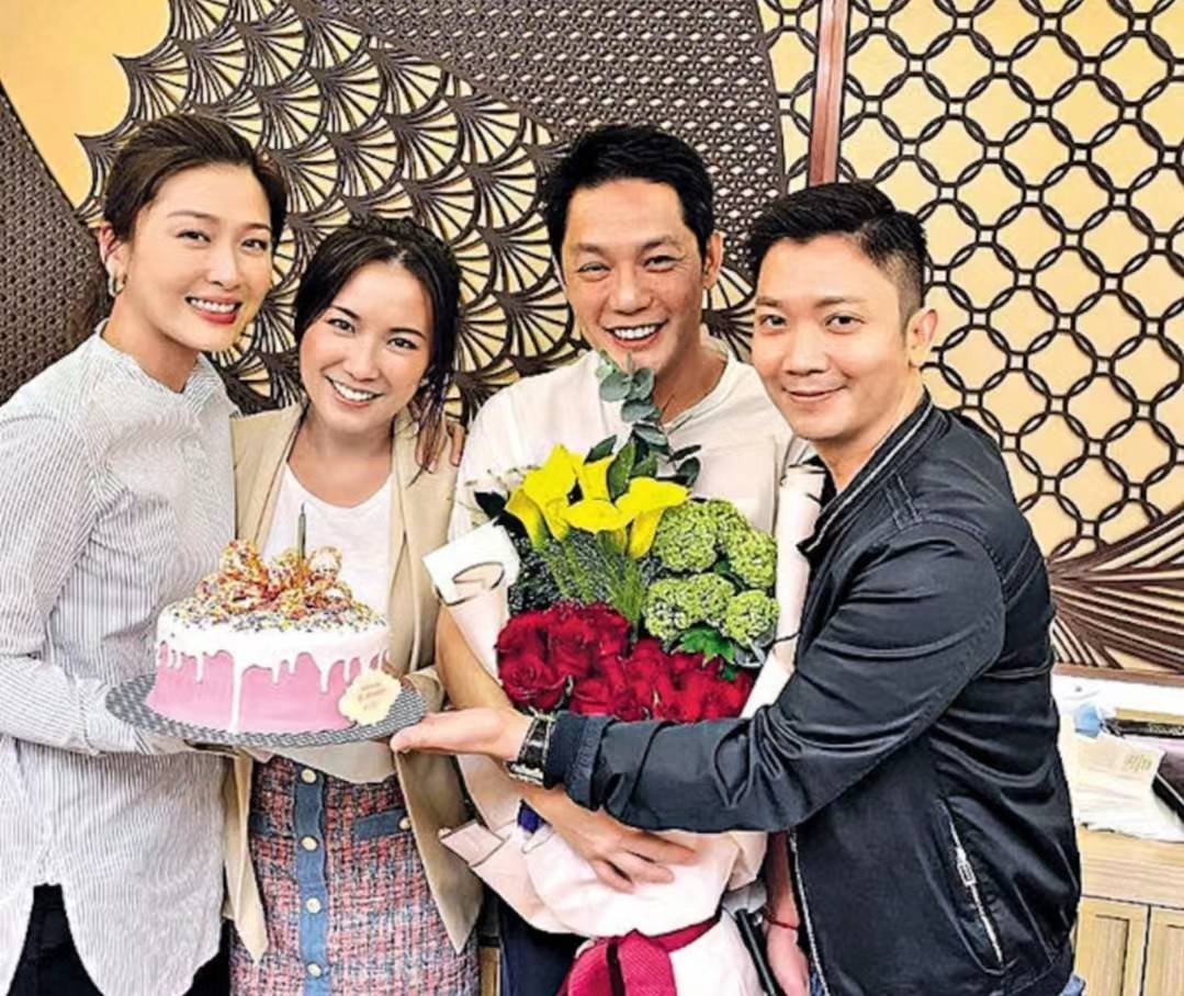 在结婚生子之后,周励淇也是很少现身在幕前,特别是现