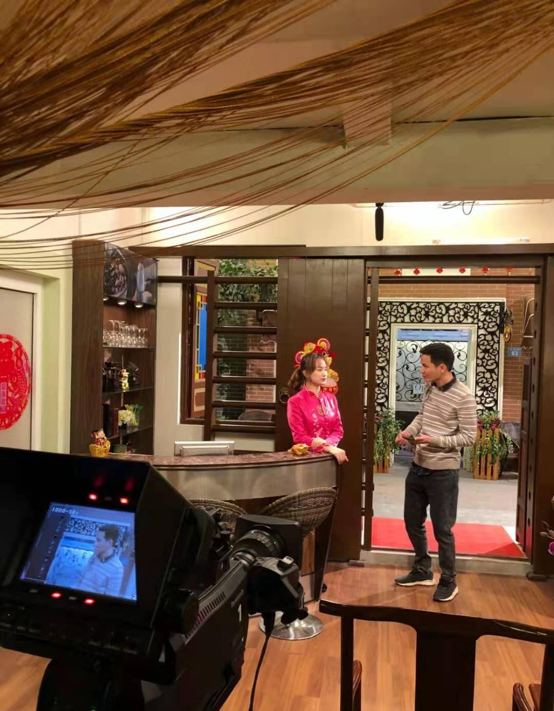 康天庥想娶她,结果却嫁给了人家,冰冰的扮演者龚洁影的老公曝光