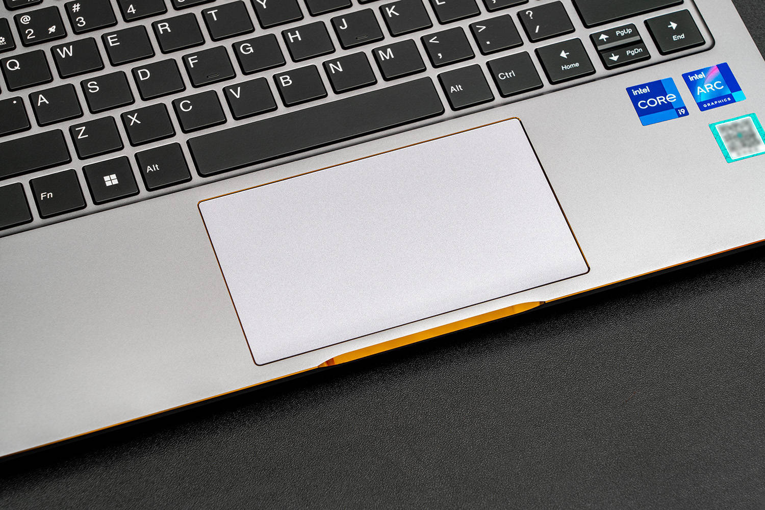 英特尔再战独显，锐炫A370M剑指轻薄本，雷神T-BOOK 14深度评测