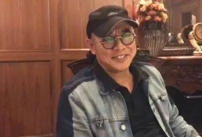 李連杰國外養病不再病懨懨,去拉薩朝聖被疑命不久矣 7 72fddfe992ae4fec82625c170624f65f