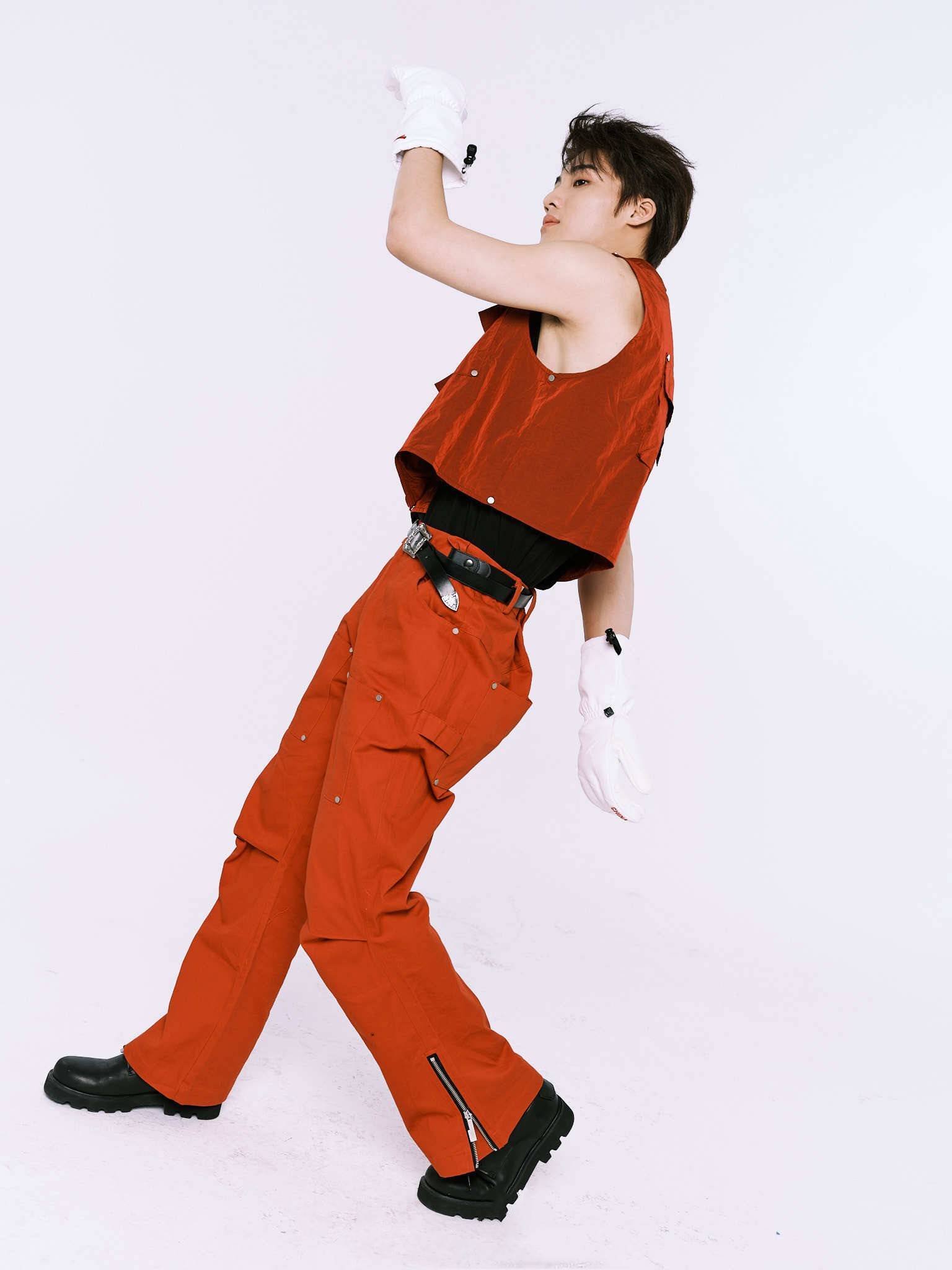 盘点影视歌三栖全才明星艺人俞更寅个人主页相册的那些经典写真剧照