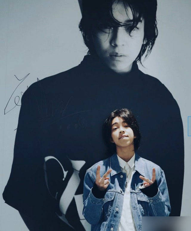 19岁天才演员yoshi车祸去世,曾和大16岁女星交往,女方发声悼念_荣子
