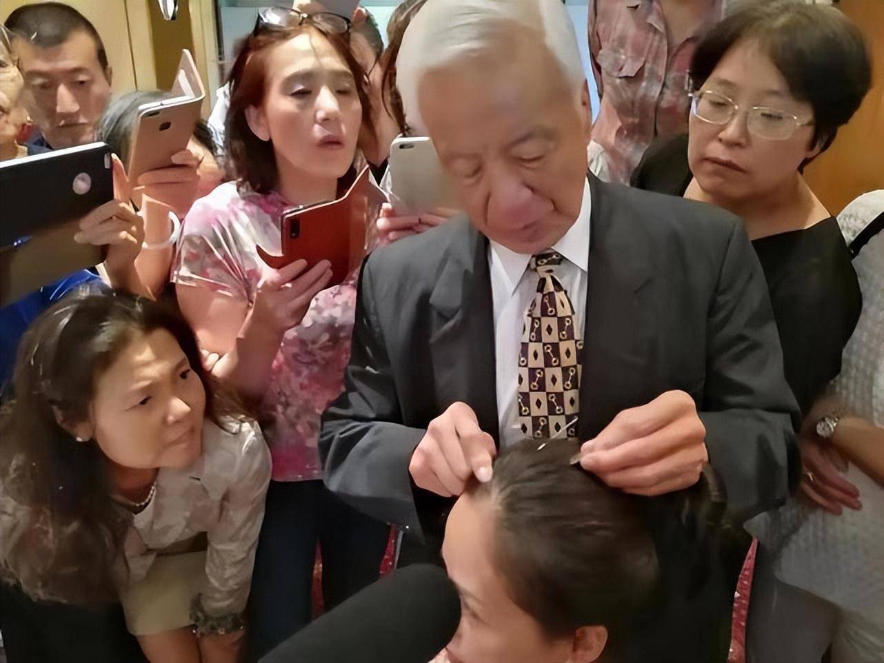 针灸名家焦顺发,发明"焦氏头针",治疗脑源性疾病,颇见成效_实践_针刺