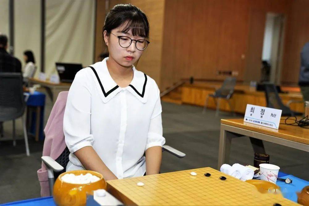 扬州女棋王刘明红图片