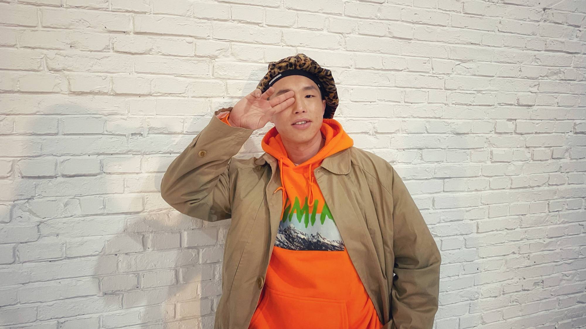 德云社烧饼晒出化妆照,开启新征程,依旧是意气风发的少年_晚会_舞台