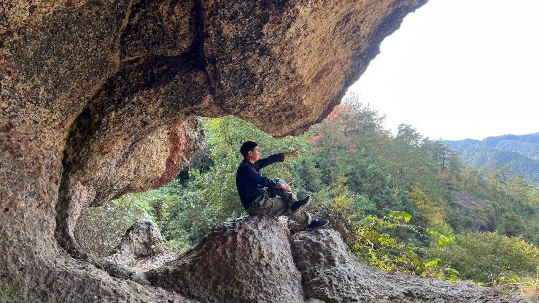 勇者之旅‖11.13穿越十里铁甲龙，探幽露台第一奇洞，怀古明岩寺（欢送团队定造）