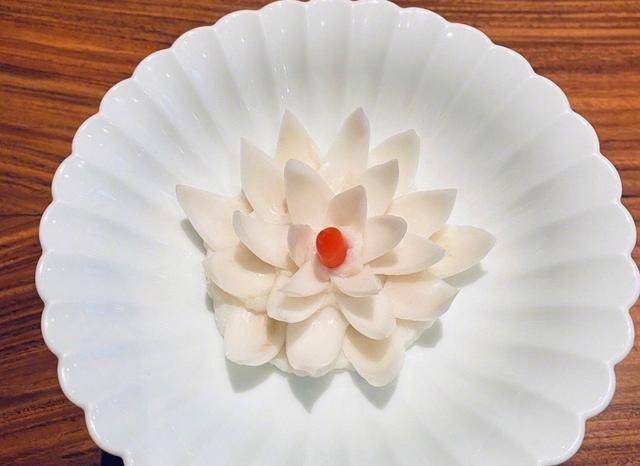 孙俪晒千元素食餐,摆盘精美份量超小,坚持十二年吃素风雨无阻_邓超刚