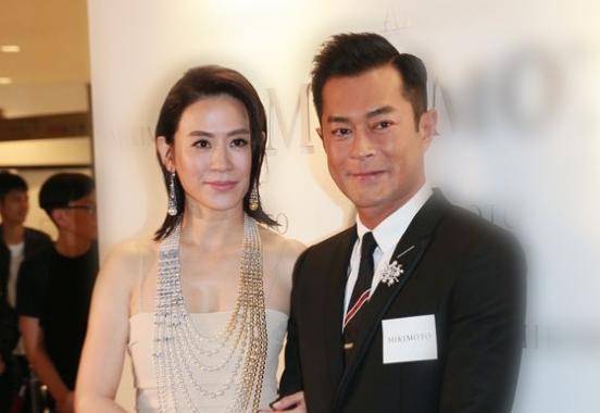 古天乐宣布"订婚",原以为对方是宣萱,结果来了180°大反转_事情