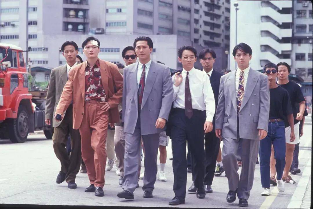 赚到近百亿,方进新的儿子方展博有天赋有技术,却打不过运气,只有孤注