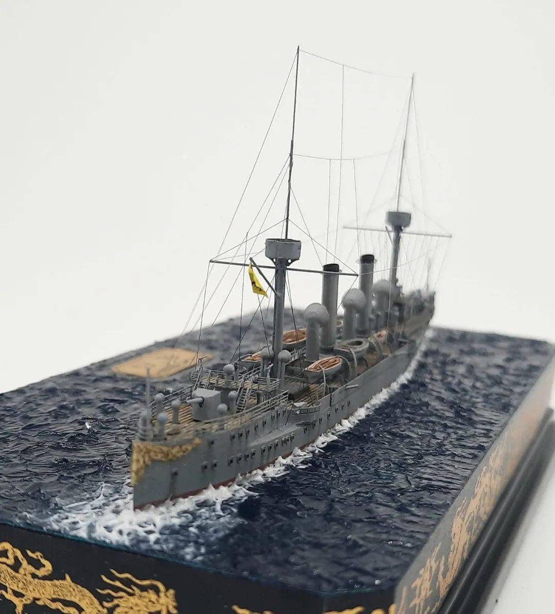 与大家共同欣赏在获得了thomas先生的授权后北洋舰队防护巡洋舰 海容