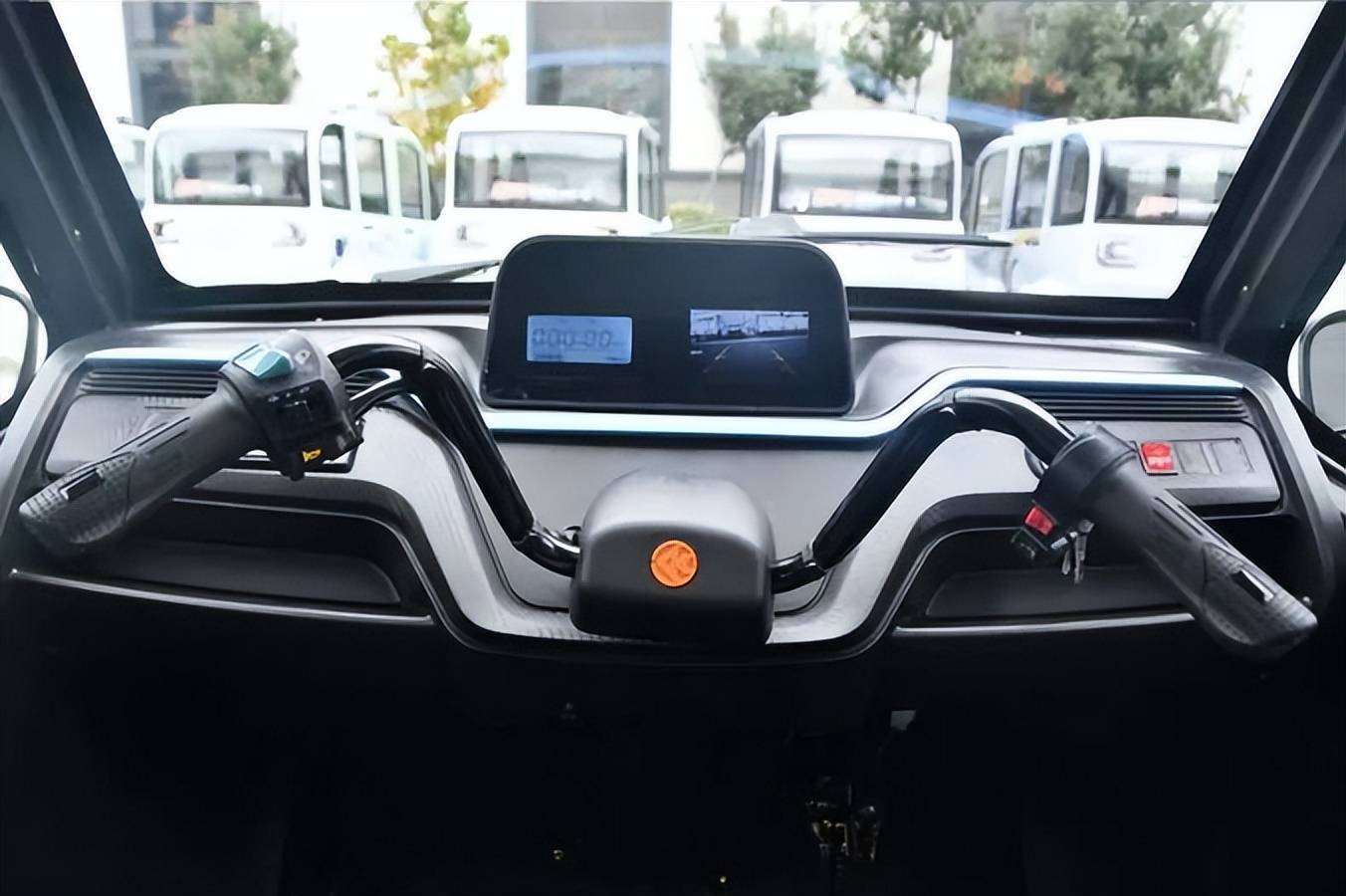 鲁客新款四轮车,6大工艺,最大续航150公里,上班接娃代步都能用_搜狐