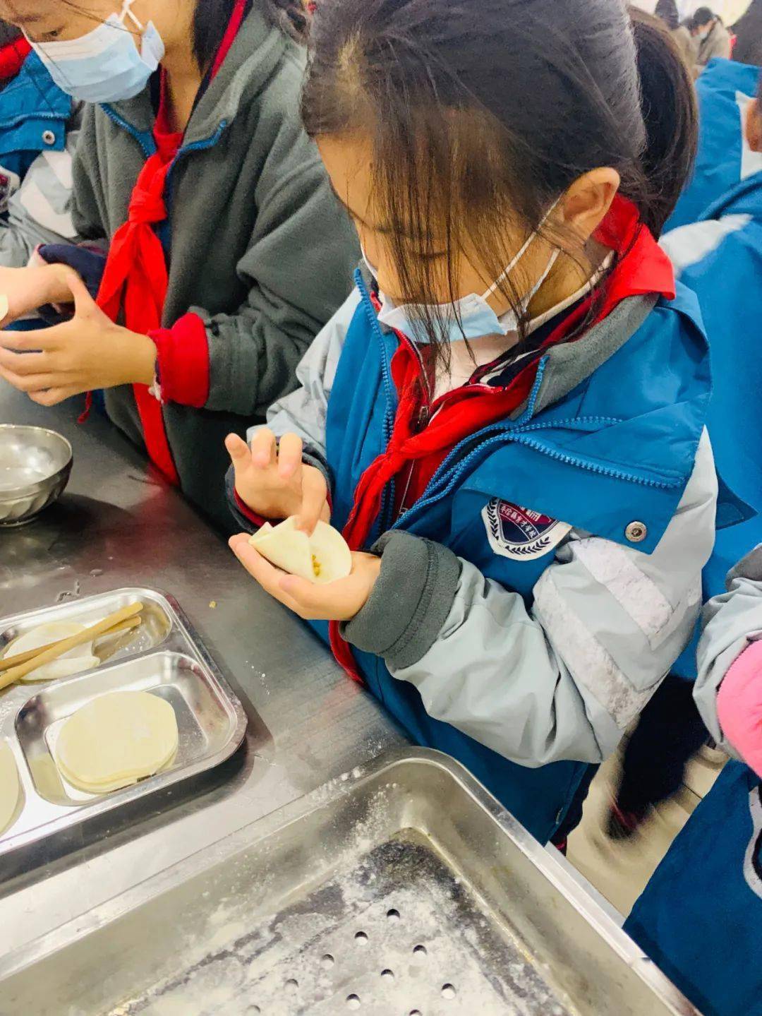 【平阴县育才学校】 看过来~缤纷校园生活已开启_疫情_活动_饺子皮