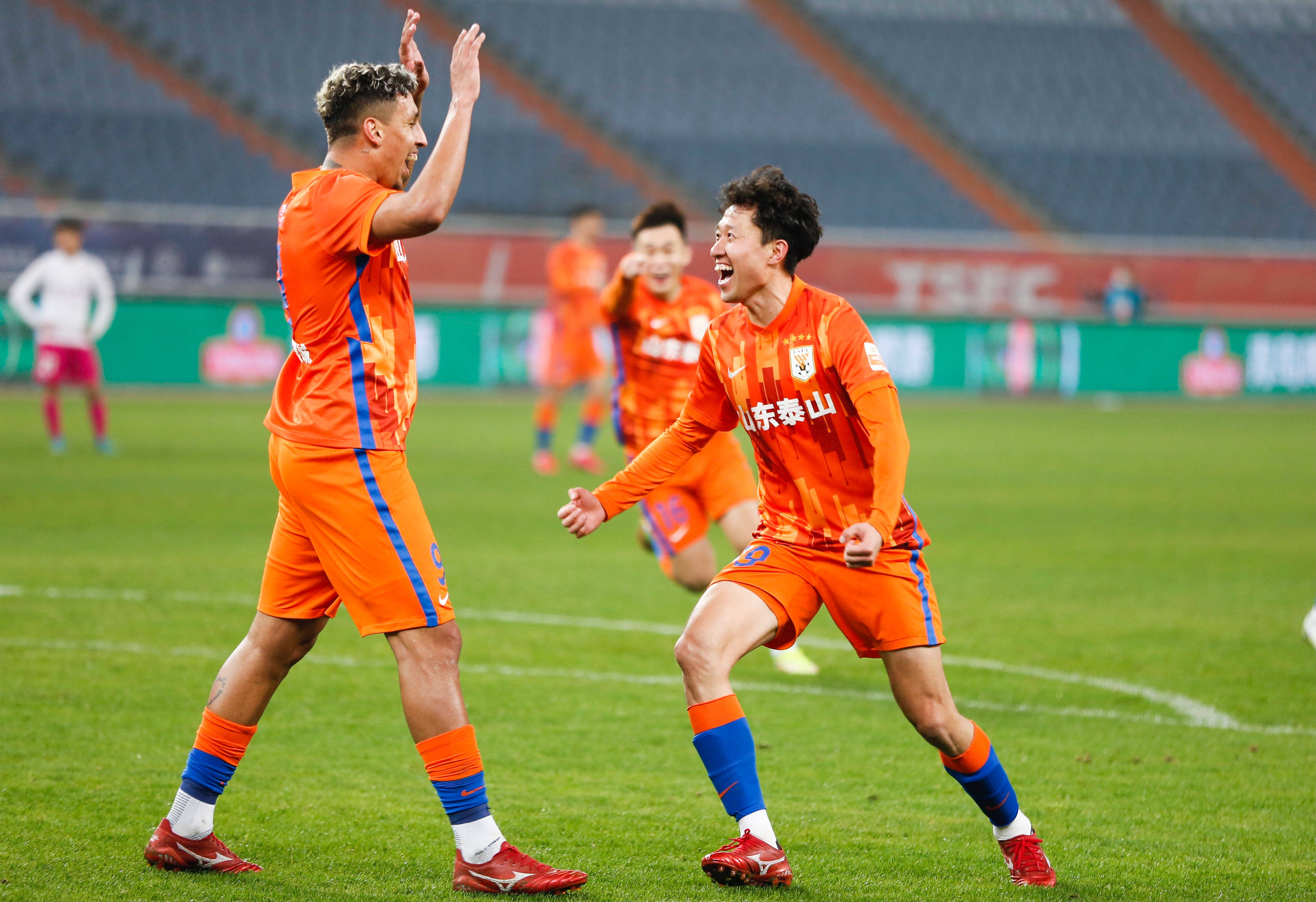 中国足球要超越“金元时代”-新闻中心-温州网