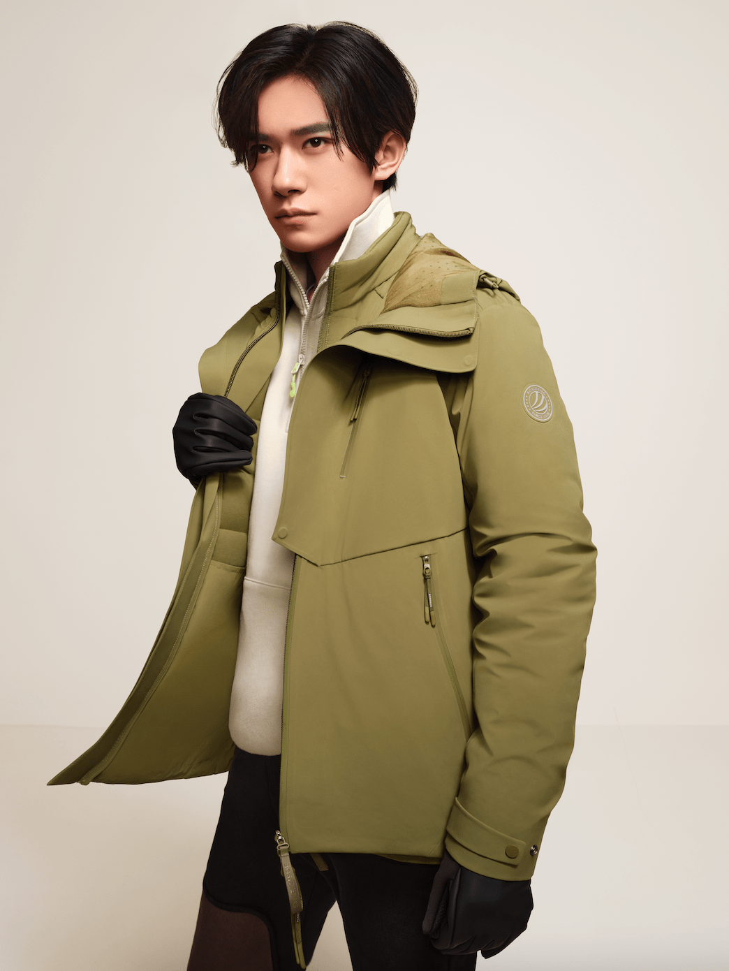 刷屏全网,圈粉易烊千玺的波司登舒适户外羽绒服,究竟有什么魔力?