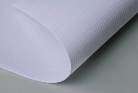 常见的喷绘布有520喷绘布,550喷绘布,510喷绘布.