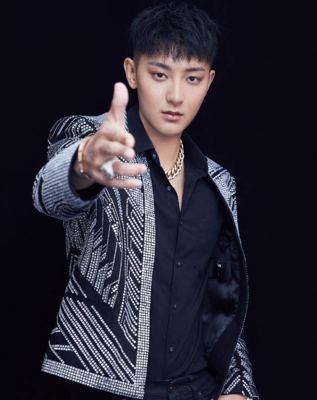 小天后每日爆料黄子韬,王大陆,钟汉良,高鑫,李念,于正_合作_林允_演技