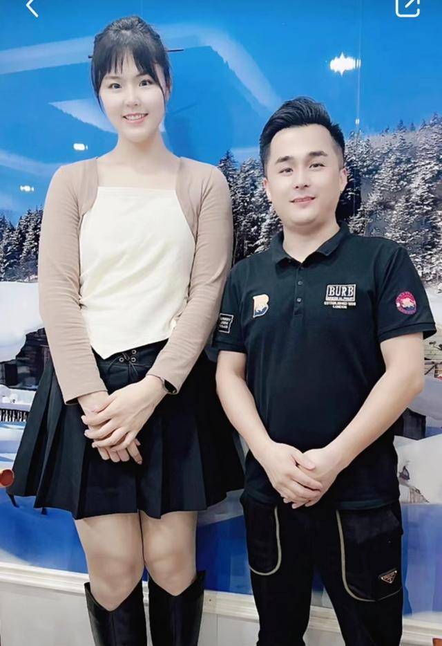 而李月汝目前已经交往了男友,他的男友是效力于cba深圳男篮的赵义明