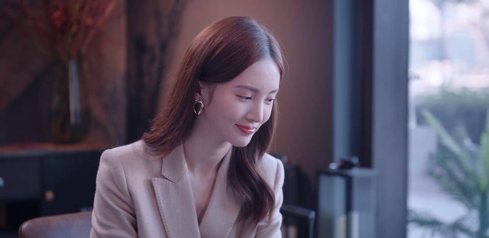 《你是我的荣耀》女演员集体抢戏,躲过热巴的美貌,却被她惊艳了_金晨