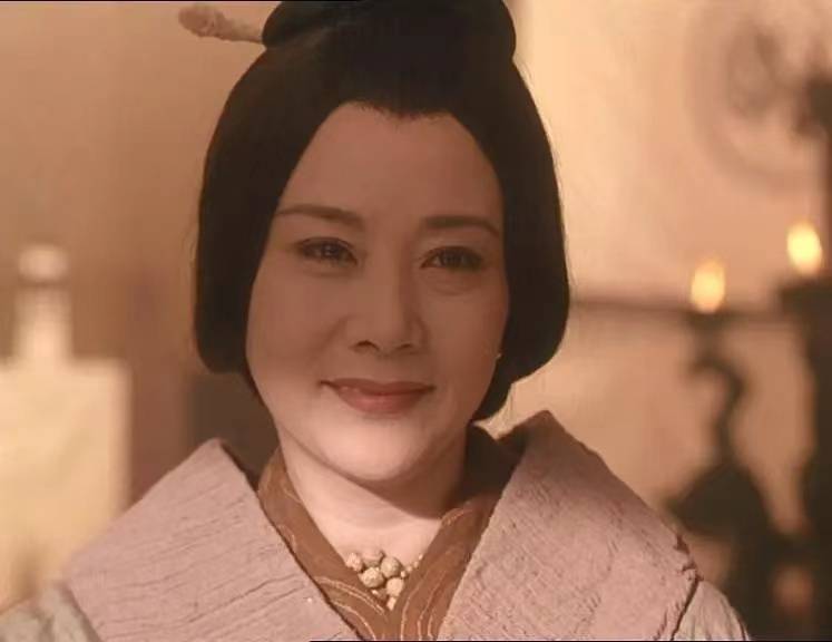 专访76岁演员顾永菲:她是孙道临的"繁漪"_紫色_雷雨_张瑞芳