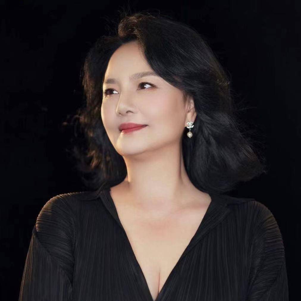 著名女高音歌唱家徐霞:深圳市民的文艺消费观已远非当年可比