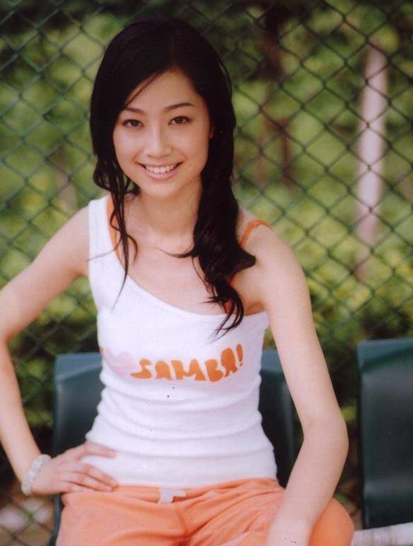 惜败何洁无缘全国赛,丧女又分手,超女冯家妹到底有多不走运?