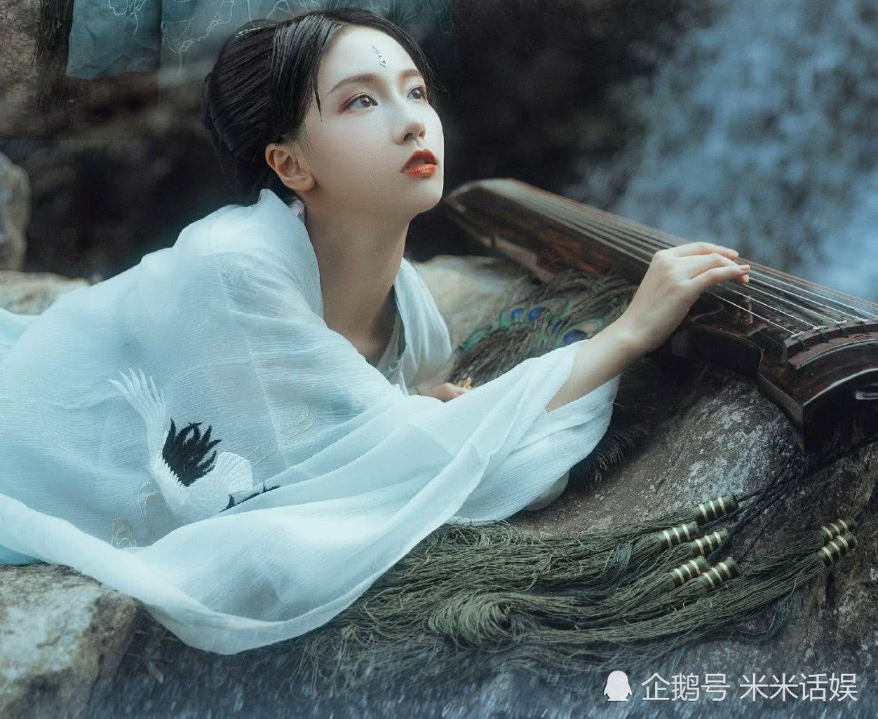 诸葛大力的古风写真火了,穿上蓝色仙女裙后,摄影师都舍不得眨眼_成果