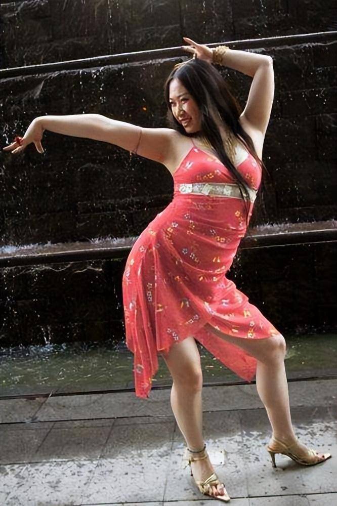 芙蓉姐姐:她曾经是国人眼中的笑话,现在是亿万富翁_名字_尊严_北大