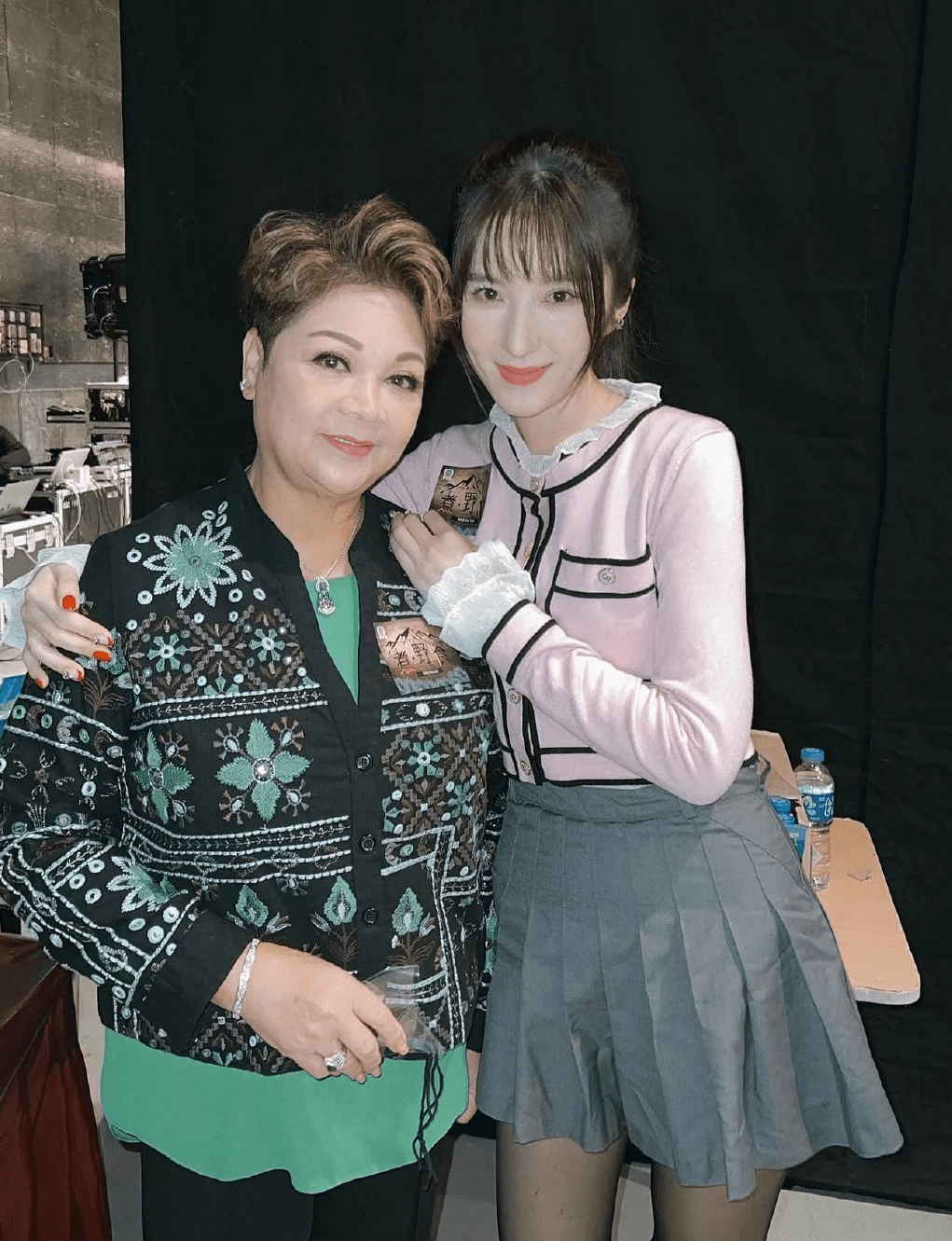 人缘超差?tvb"心机女"被曝人见人憎,曾向曾志伟主动撒娇比心