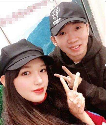 这双兄妹就是杨迪和杨迪的妹妹杨莎.