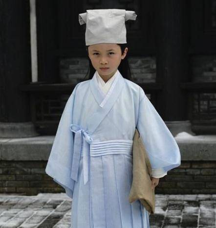 中的小夜华长大了,如今11岁的他越来越帅,长腿抢眼_石悦_安鑫_杨幂