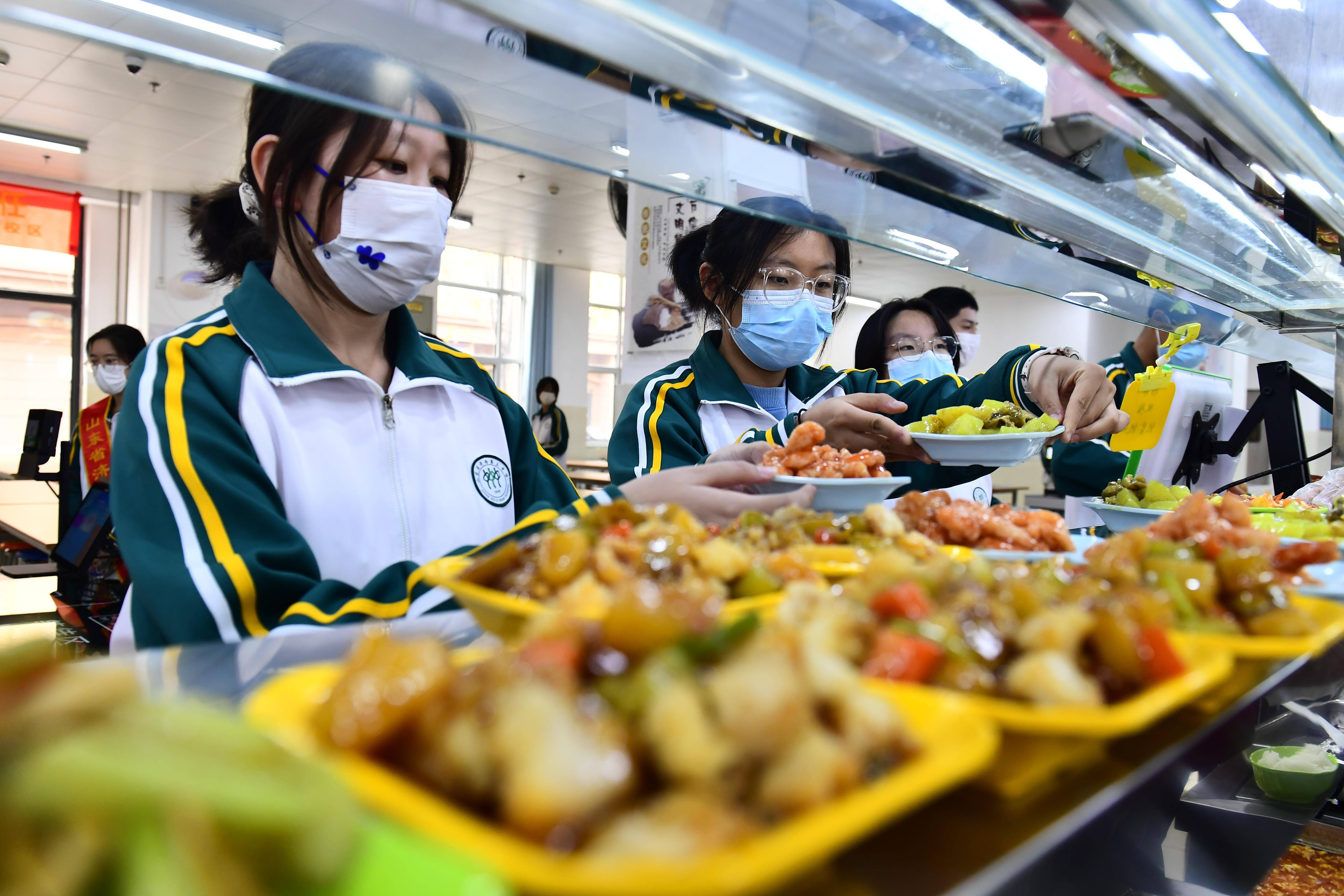 学校食堂真实照片图片