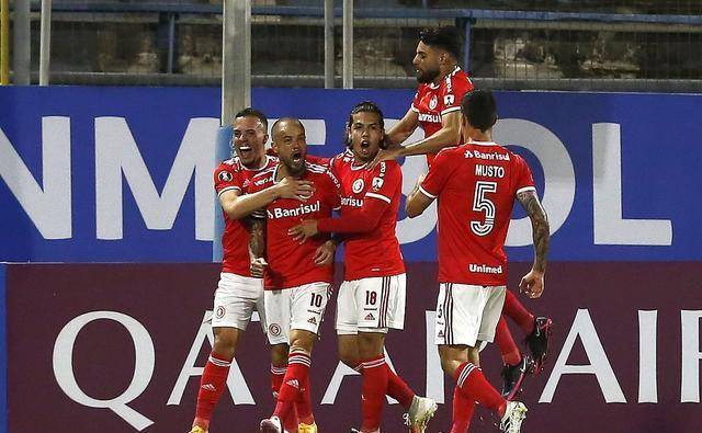 今日足球:索尔福德城对阵彼得堡联波兰对阵智利_比赛_世界杯_智利队