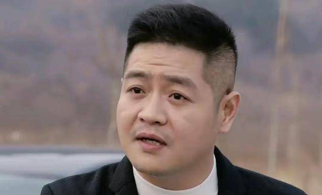 比如饰演宋富贵的张小飞,就是因为深受赵本山的喜欢,专门给他安排了