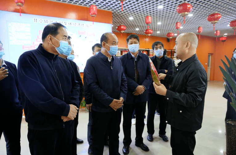 牛少白深入洪洞县甘亭镇人大代表联络站宣讲党的二十大精神_群众_进行