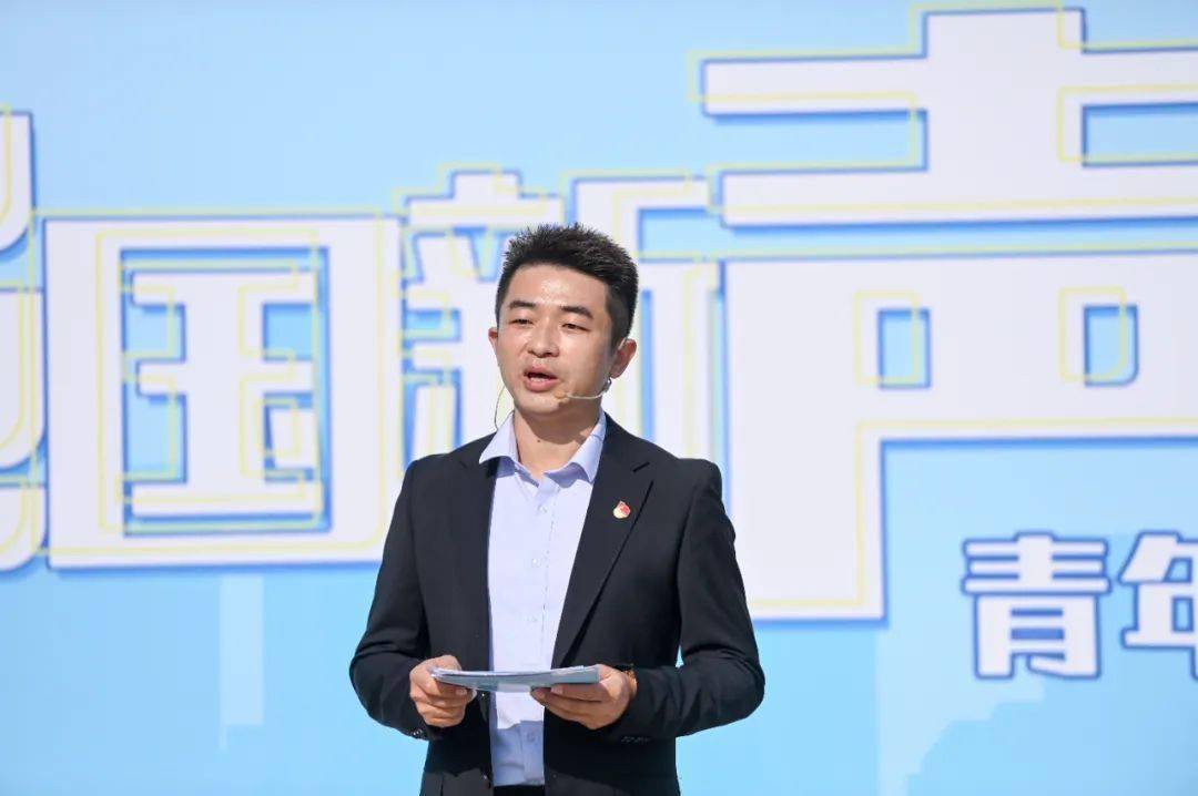 "湖北广播电视台融媒体新闻中心副主任吴博军结合他跟随湖北代表团赴