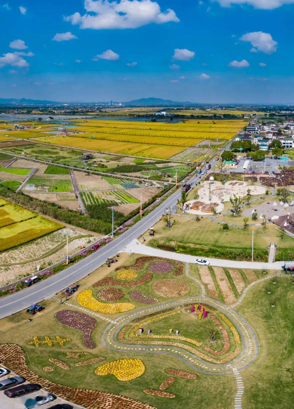 近年来,溧阳市南渡镇庆丰村按照"产业兴旺,生态宜居,乡风文明,治理
