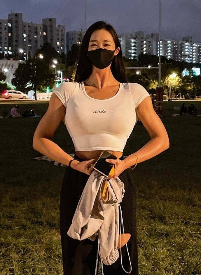 精美绝伦健美写真han sol!