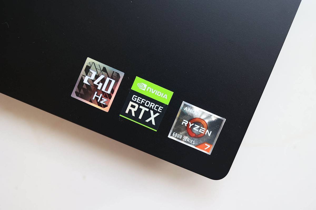 和上一代5800h相比,它用了全新"zen3 "架构,6nm的制程工艺,八核心十六