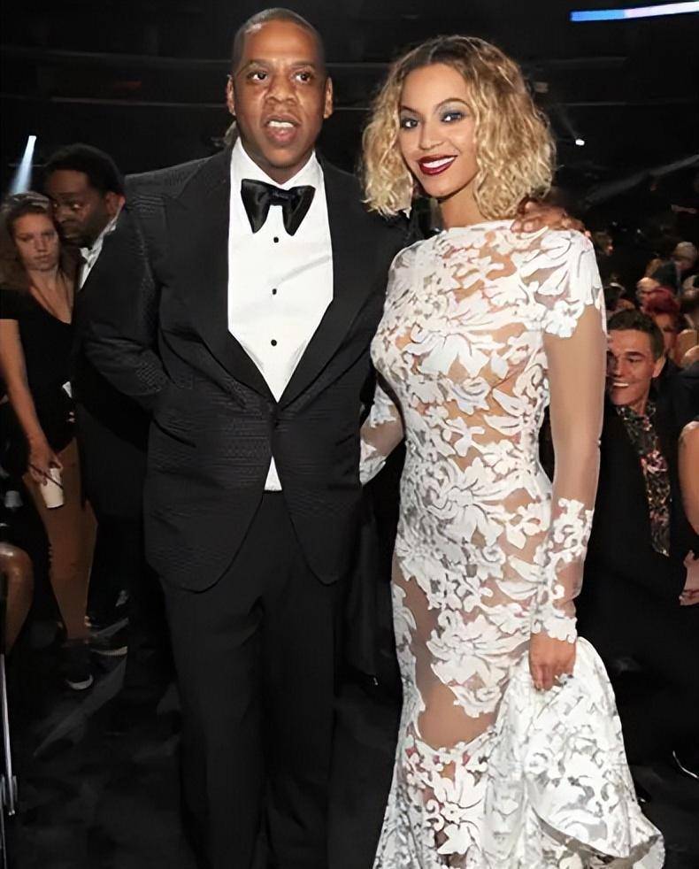 2014年侃爷结婚,身为好朋友的jay z夫妇没有出席.