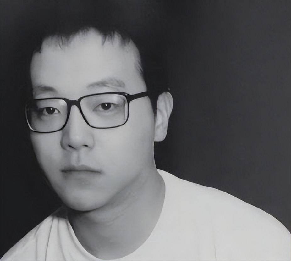 窦唯:曾经的摇滚天王,先后娶王菲,高原,如今成街头成大叔_姜昕_黑豹