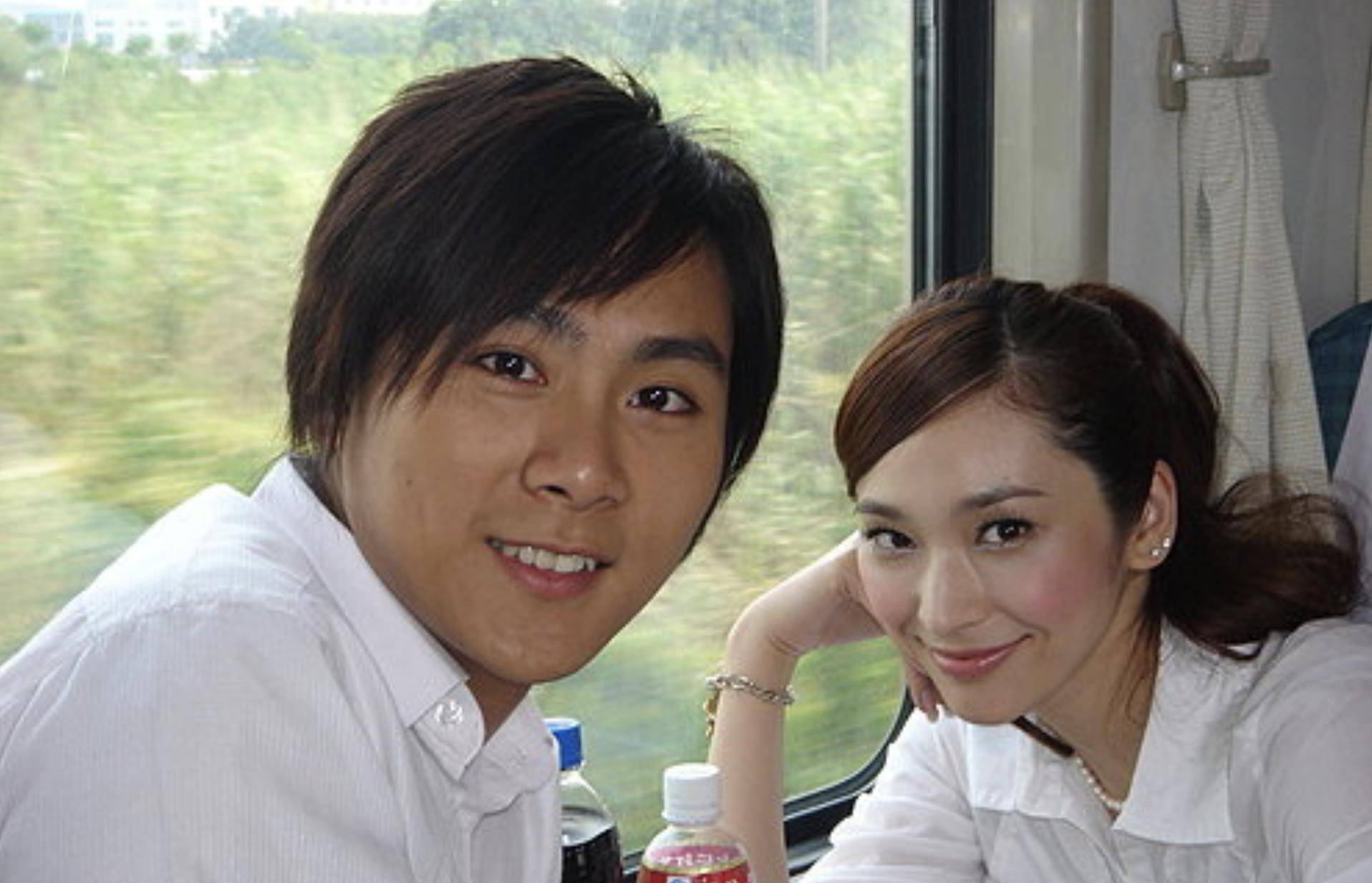 为嫁豪门当阔太太,她甘愿未婚为纪晓波育四子,如今吴佩慈怎样了_组合