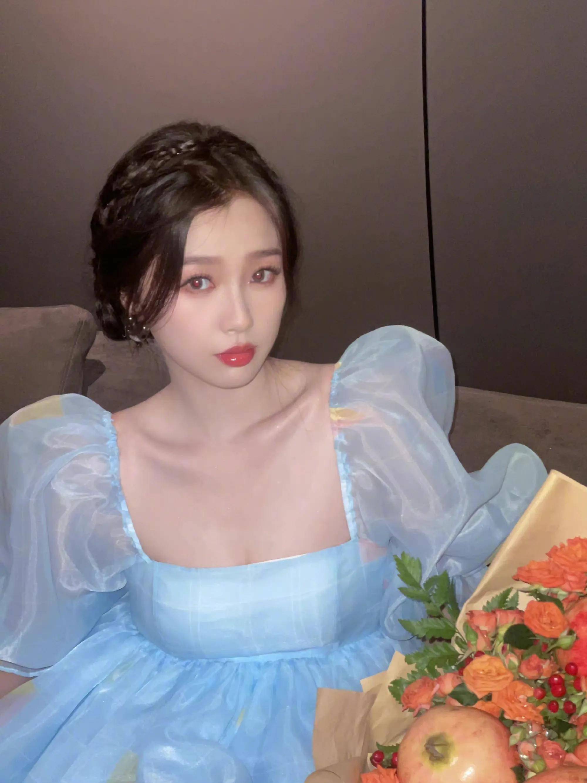 吃小瓜:虞书欣 唐嫣罗晋 罗志祥火箭少女 星星眼 杨紫_男星_影响_父母