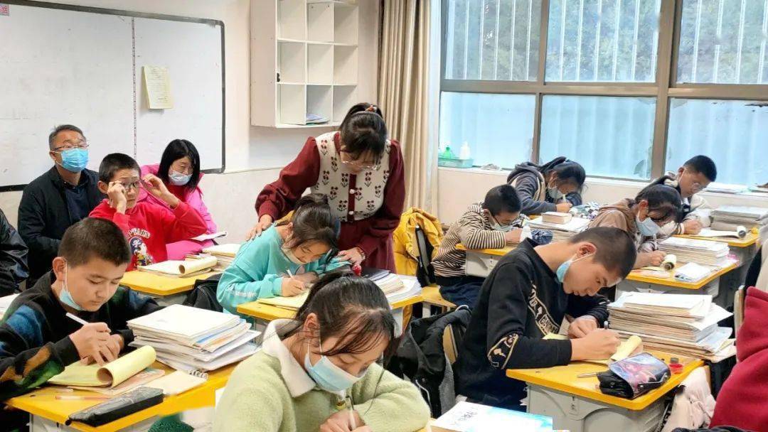 金塔县第二中学:扬帆远航正当时 逐梦前行谱新篇_表彰_同学_大会