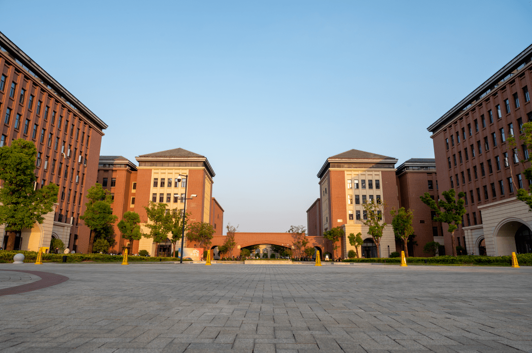 带你认识校歌里的浙大_建筑_释义_紫金