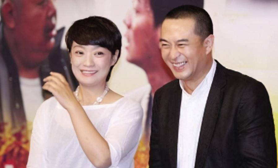 他知名靠的是前任,娶影后被讽软饭男,今终究功成名就_张嘉译_文娱_篇