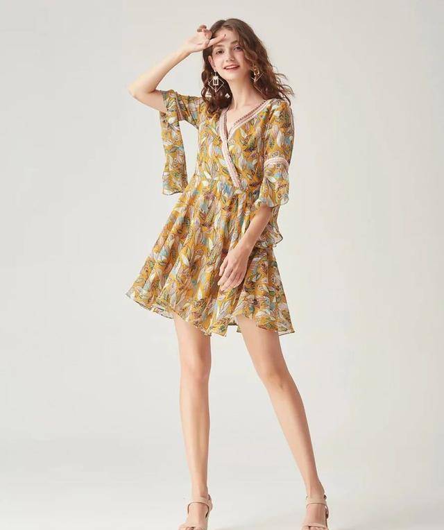 淡黄的长裙,蓬松的头发——正确的打开方式_裙子_jonyj_视频